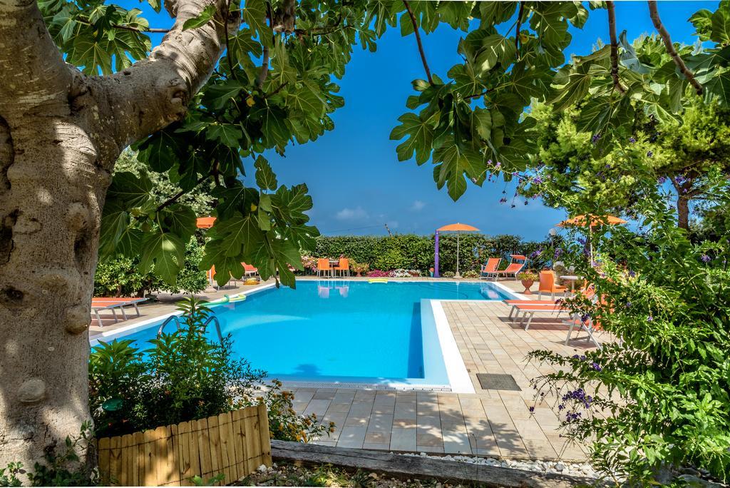 Agriturismo Nardini Rodi Garganico Kültér fotó